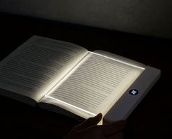 Platt LED – perfekt när du vill koppla av och läsa vår bok om naturliga huskurer, utan att anstränga ögonen eller störa omgivningen